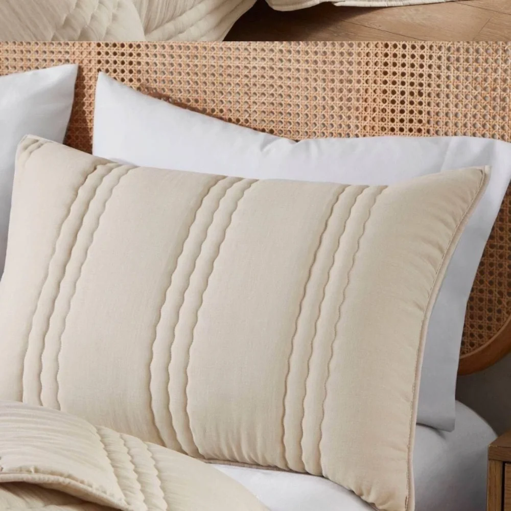 NEW Urban Habitat Full/Queen Gauze Quilted Elegant Cream Bedding Set 3 pc set